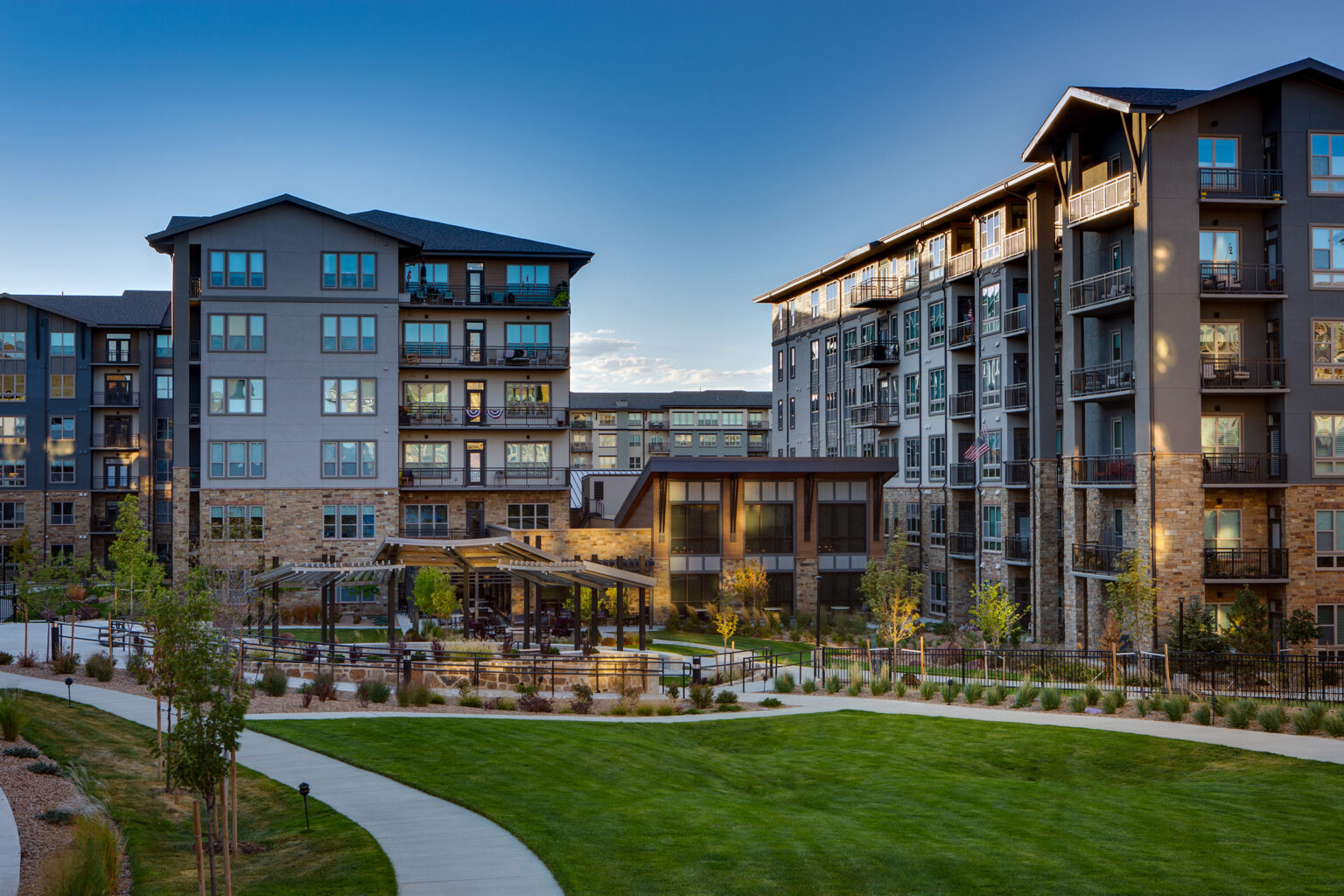 Windcrest Unit Wind Crest Highrise - JHP